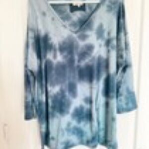Cupio Woman Blue Tie Dye Shirt with 3/4 Sleeves Sz 1X